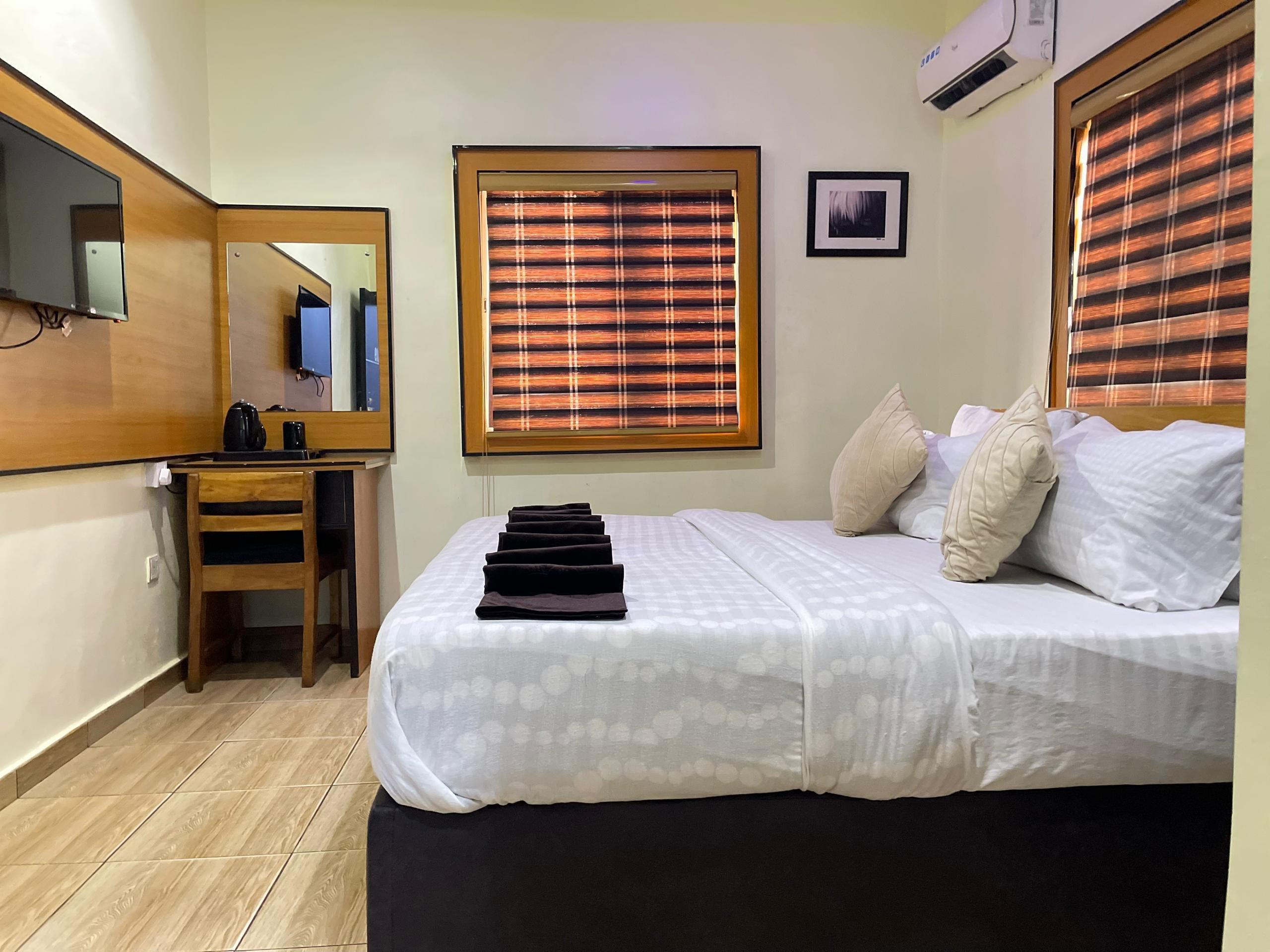Executive Room 2